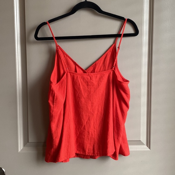 BP Linen Top - Picture 5 of 5